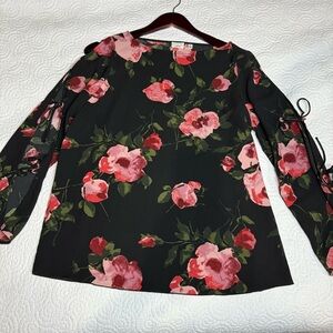 Floral Women's Top - Black and Pink